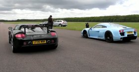 Porsche Carrera GT vs Noble M600