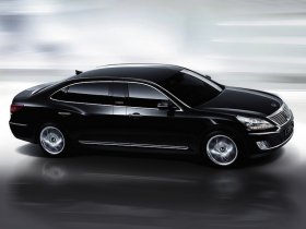 Концерн Hyundai показал на российском рынке лимузин Equus Limousine