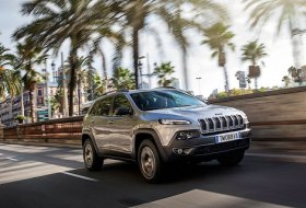 Американцы показали европейскую версию автомобиля Jeep Cherokee