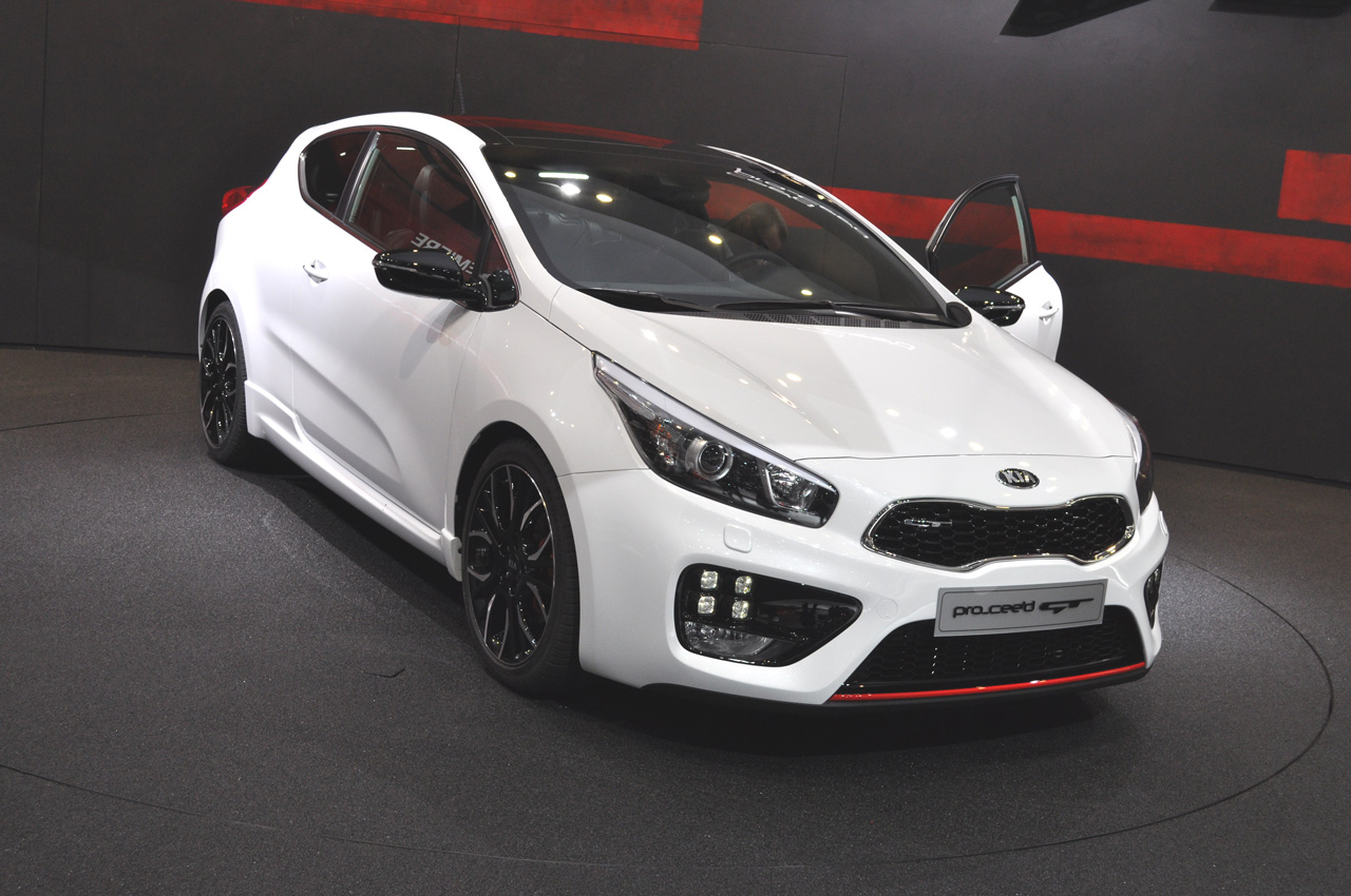 kia ceed pro 
