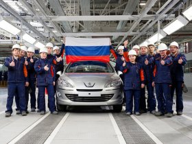 Российский завод Peugeot-Citroen приостановил производство