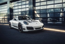 Porsche 911 Carrera S получит особую версию в честь гонок Ле-Мана